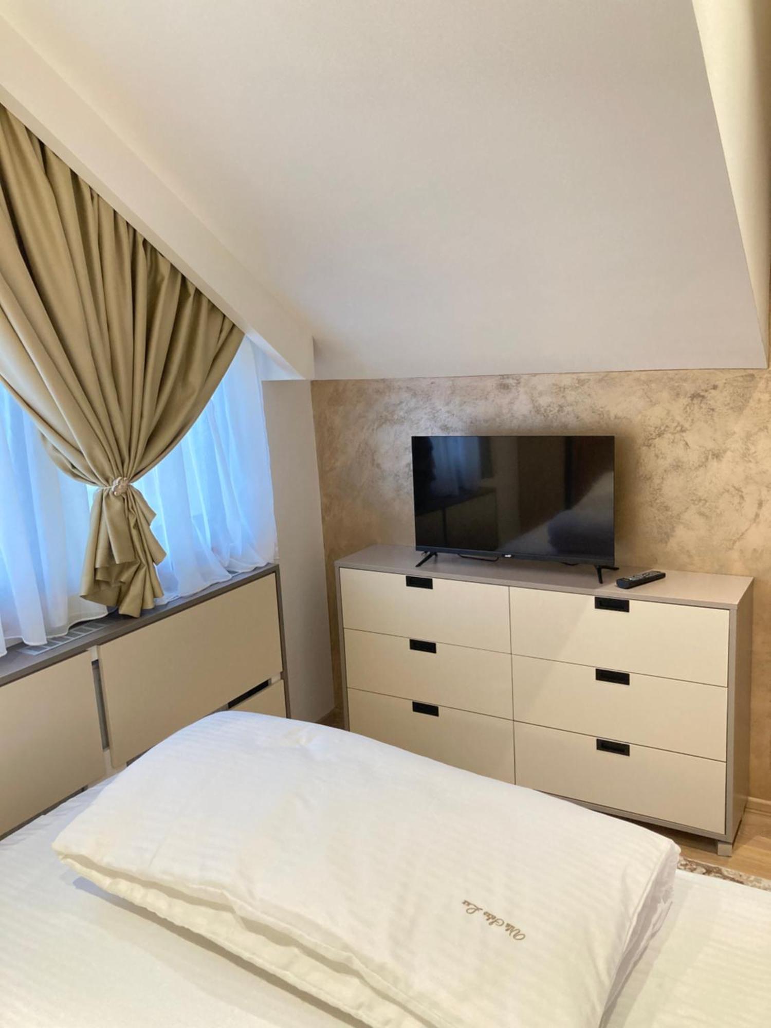 Villa Selzo Lux Pale